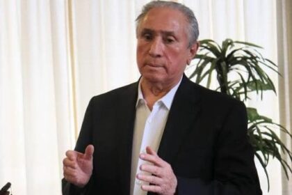El líder de la FSTSE, Joel Ayala, envío a los dirigentes sindicales de esta central, la circular sobre la exigencia de transformar el ISSSTE